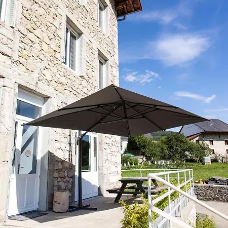 La Batisse L'Arbre Beige Apartment Le Petit-Abergement Exterior photo